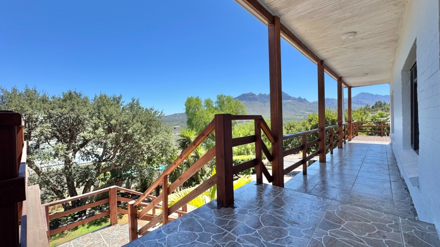 5 Bedroom Property for Sale in Rome Glen Western Cape